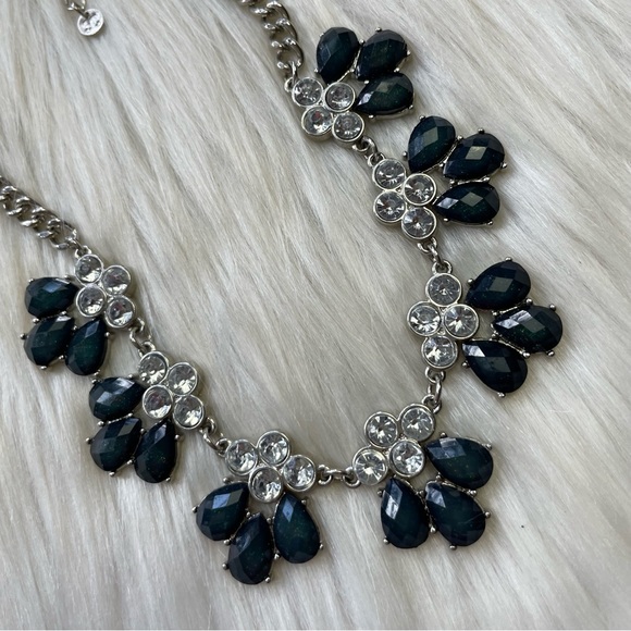 Charming Charlie statement necklace - Picture 5 of 10